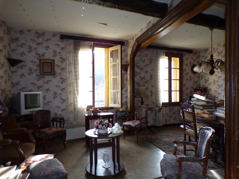 Maison - 325 m² - 11 pièces