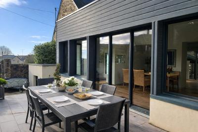 Maison - 170 m² - 8 pièces