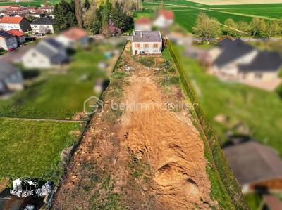 Terrain constructible - 1 300 m²