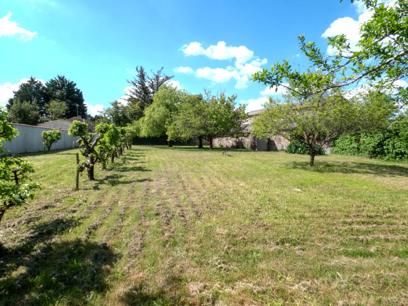 Maison - 240 m² - 3 pièces