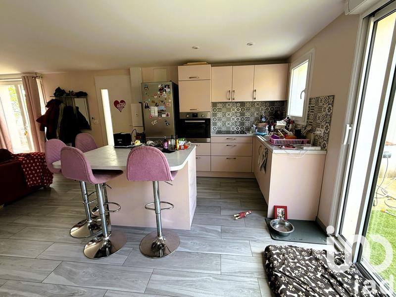 Maison - 237 m² - 8 pièces