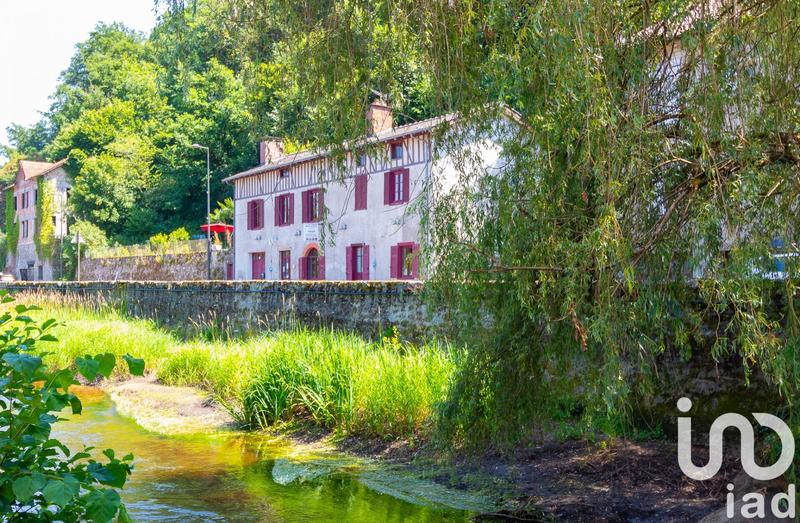 Maison - 185 m² - 11 pièces