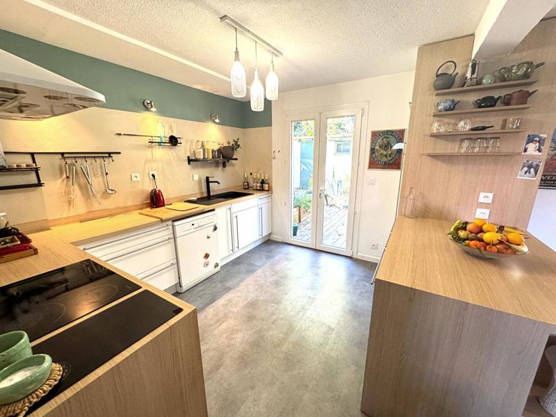 Maison - 90 m² - 5 pièces