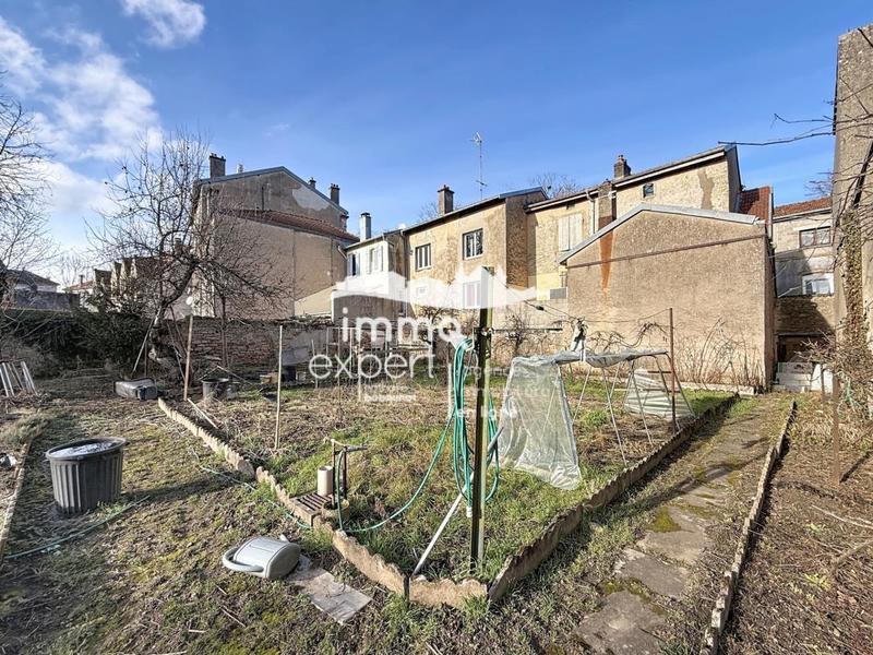 Maison de ville - 246 m² - 7 pièces