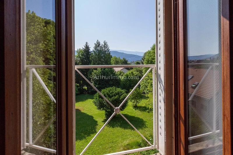 Maison - 210 m² - 8 pièces