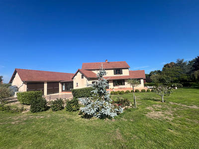 Maison - 169 m² - 7 pièces