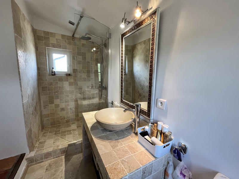 Villa - 200 m² - 6 pièces