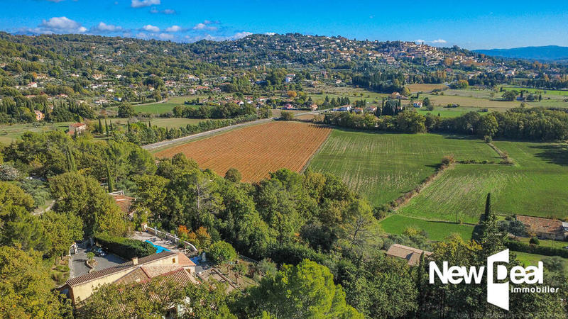 Propriété - 225 m² - 5 pièces