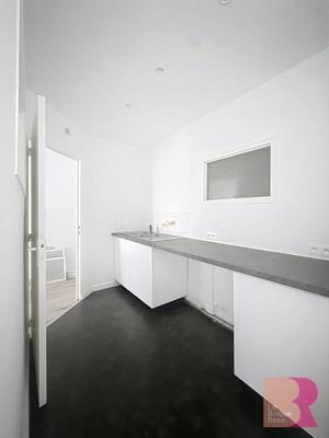 Local commercial - 43 m² - 3 pièces