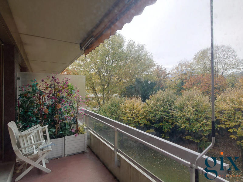 Appartement - 95 m² - 3 pièces