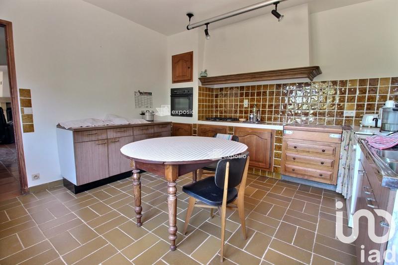 Maison - 242 m² - 6 pièces