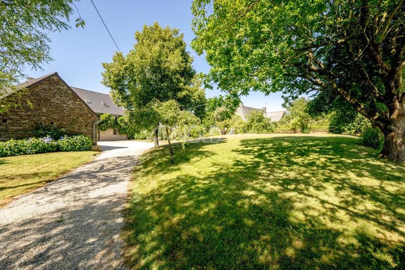 Maison - 137 m² - 8 pièces