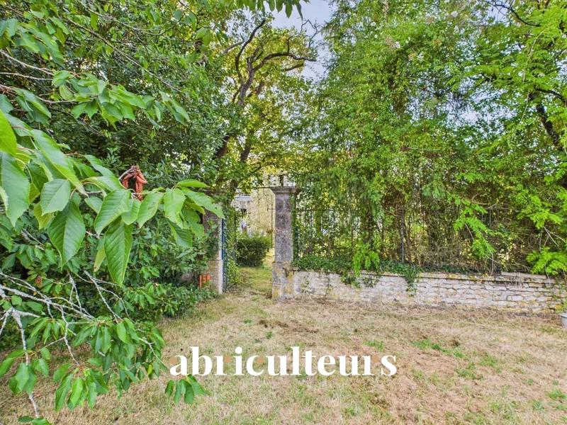 Maison - 258 m² - 12 pièces