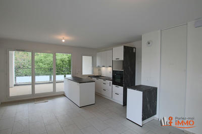 Appartement - 84 m² - 4 pièces