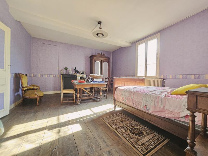 Maison de maîtres - 230 m² - 8 pièces