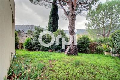 Appartement - 98 m² - 6 pièces