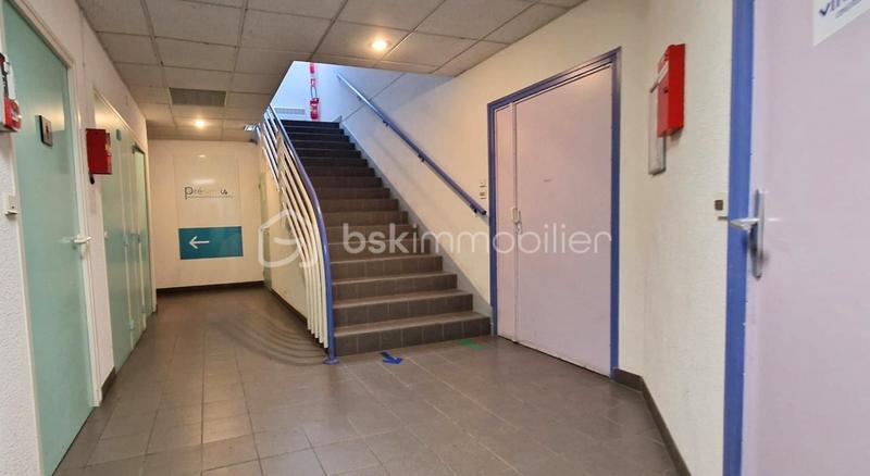 Bureau - 763 m² - 26 pièces