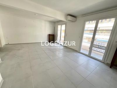 Appartement - 80 m² - 3 pièces