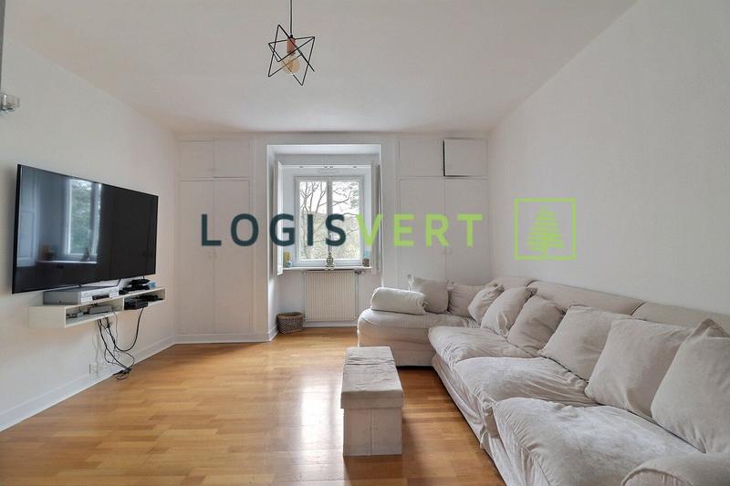 Maison - 236 m² - 8 pièces