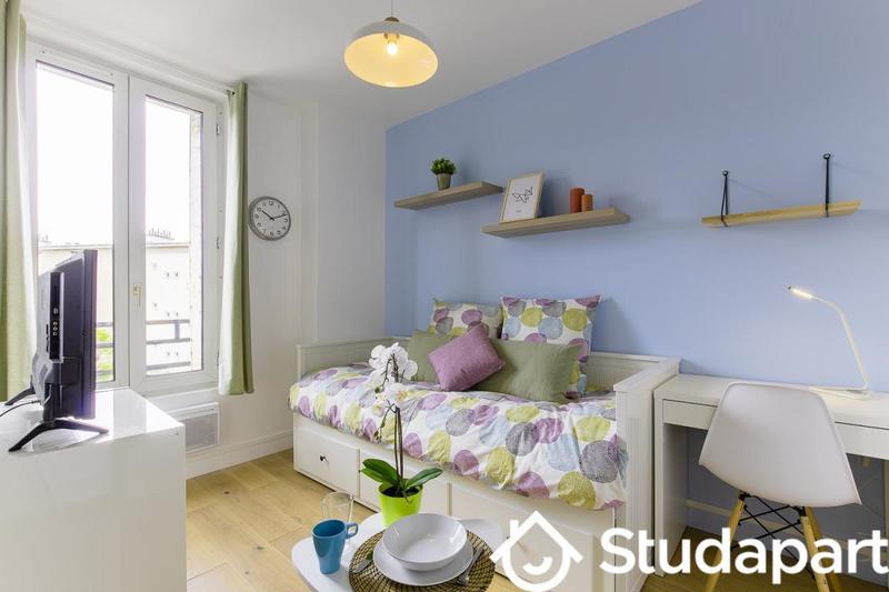 Chambre - 10 m² - 1 pièce