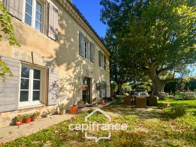 Maison en pierre - 254 m² - 7 pièces