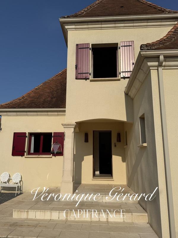 Maison - 144 m² - 5 pièces