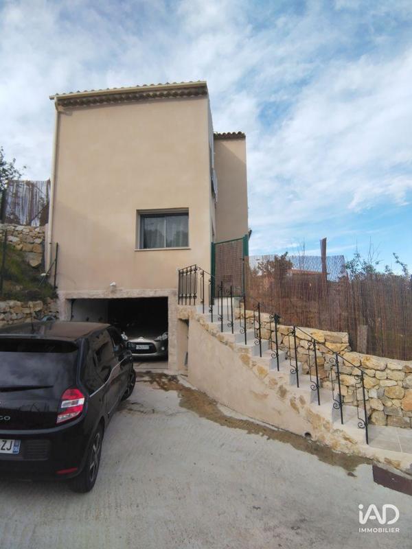 Maison - 99 m² - 4 pièces