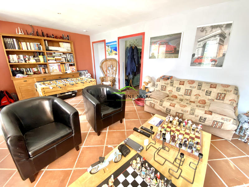 Villa - 204 m² - 6 pièces