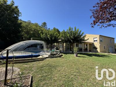 Maison - 149 m² - 5 pièces