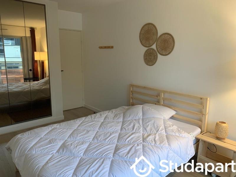 Chambre - 13 m² - 1 pièce