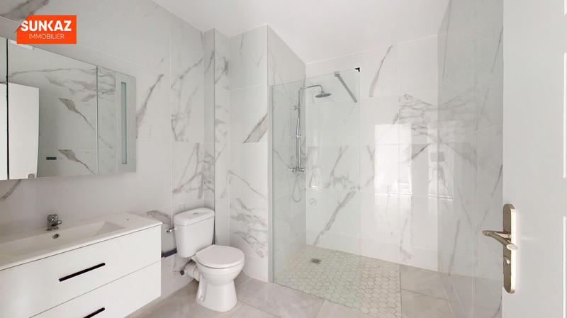 Appartement - 99 m² - 4 pièces