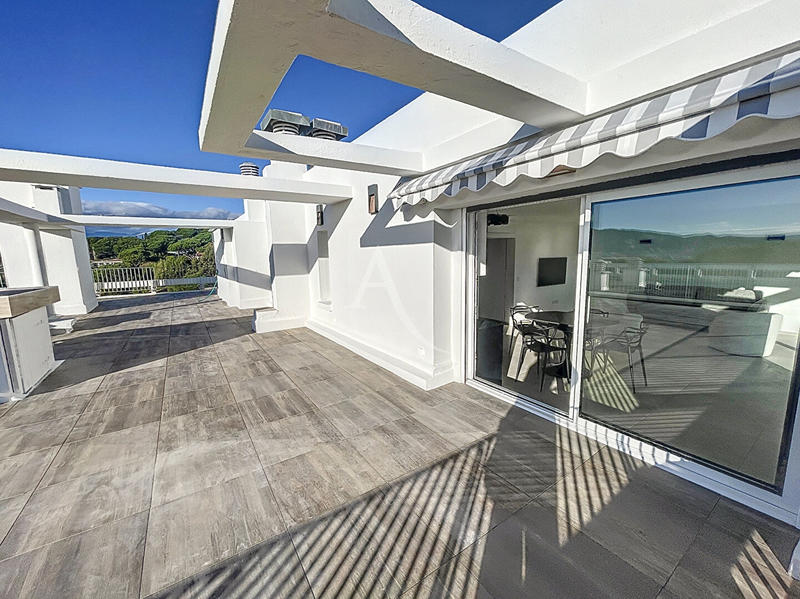 Appartement - 77 m² - 3 pièces