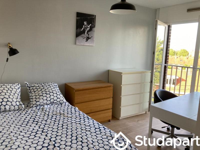 Chambre - 9 m² - 1 pièce