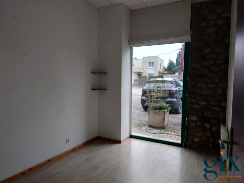 Local commercial - 80 m² - 4 pièces