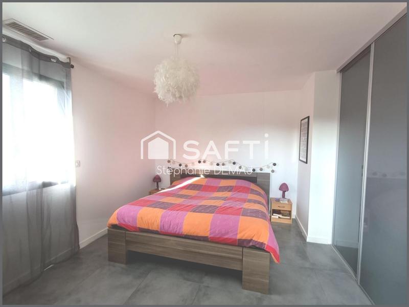 Villa - 212 m² - 5 pièces