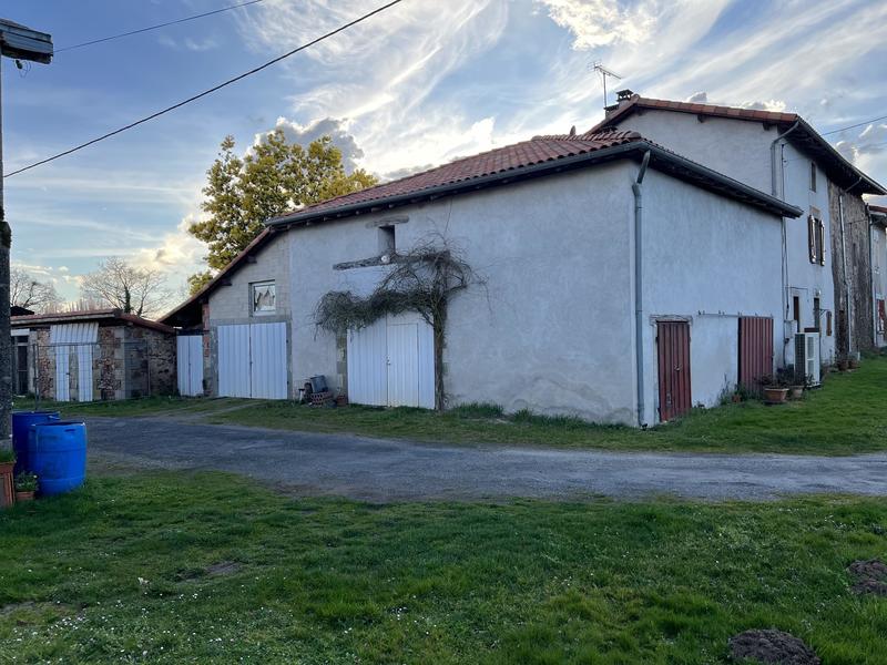 Maison - 97 m² - 4 pièces