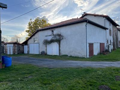 Maison - 97 m² - 4 pièces