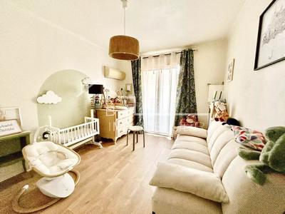 Appartement - 77 m² - 4 pièces