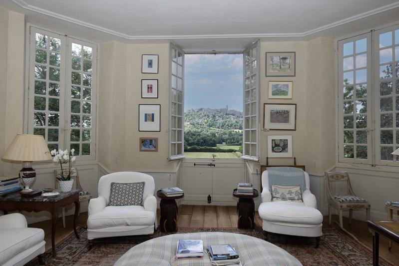 Château - 677 m² - 20 pièces