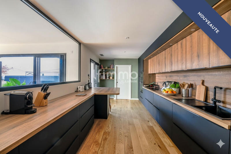 Maison - 193 m² - 6 pièces