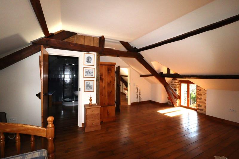 Maison - 189 m² - 6 pièces