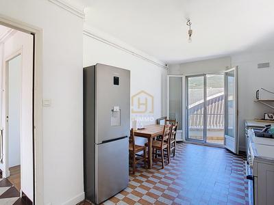 Appartement - 77 m² - 3 pièces