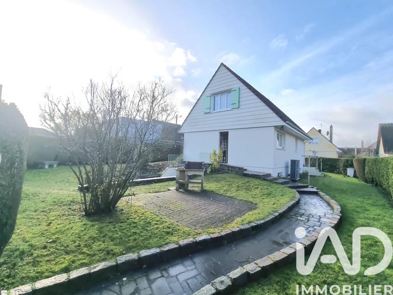 Maison - 95 m² - 5 pièces