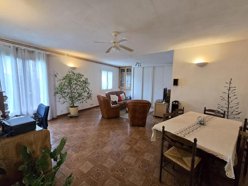 Maison - 97 m² - 5 pièces