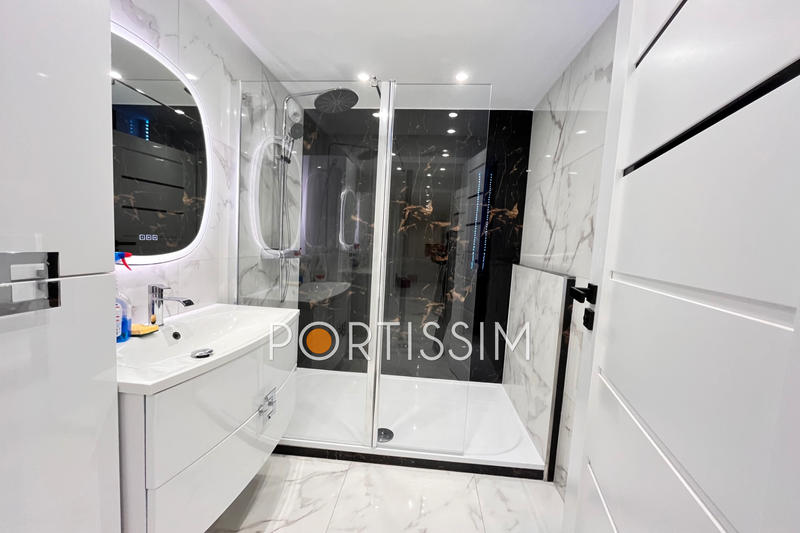 Appartement - 122 m² - 4 pièces