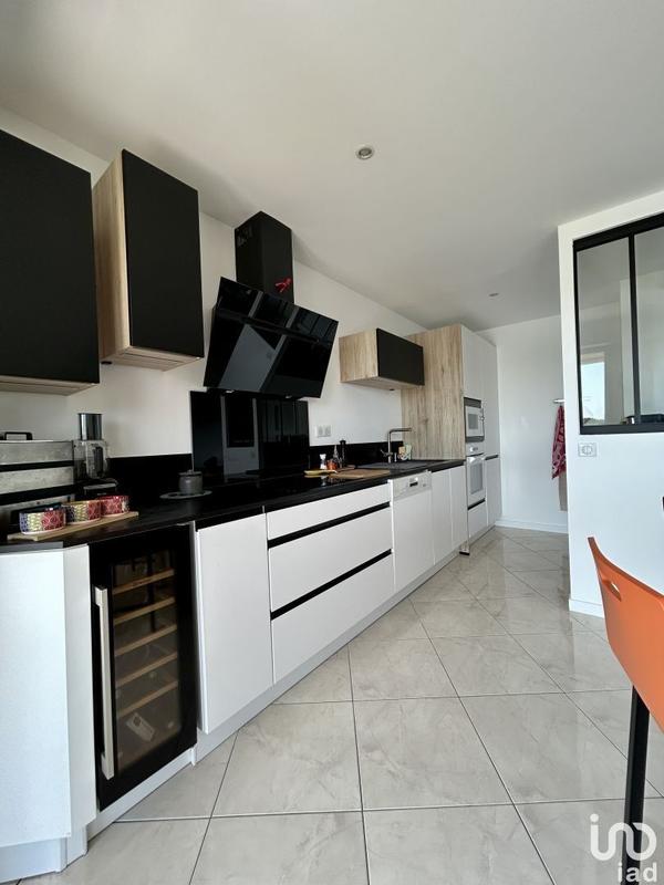 Appartement - 94 m² - 4 pièces