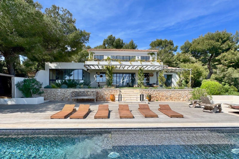 Villa - 370 m² - 7 pièces