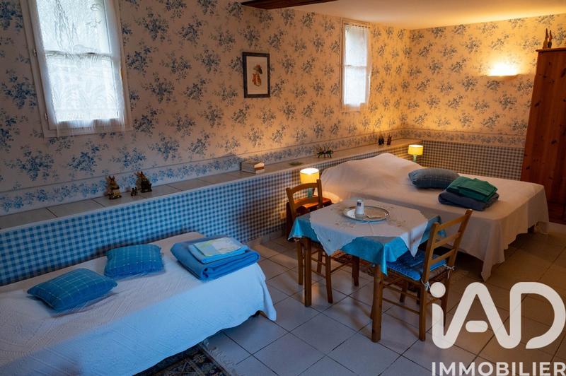 Maison - 349 m² - 15 pièces