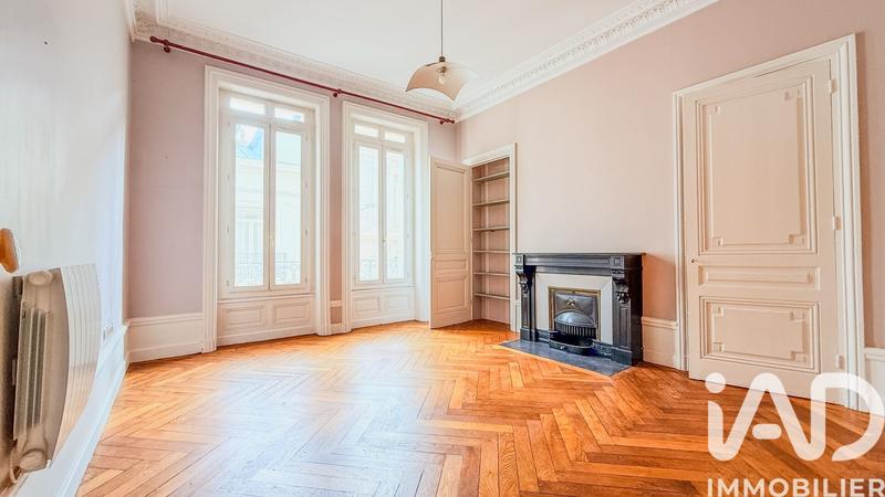 Appartement - 85 m² - 3 pièces