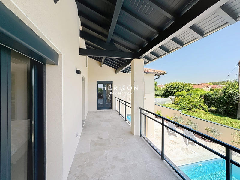 Maison ancienne - 200 m² - 7 pièces